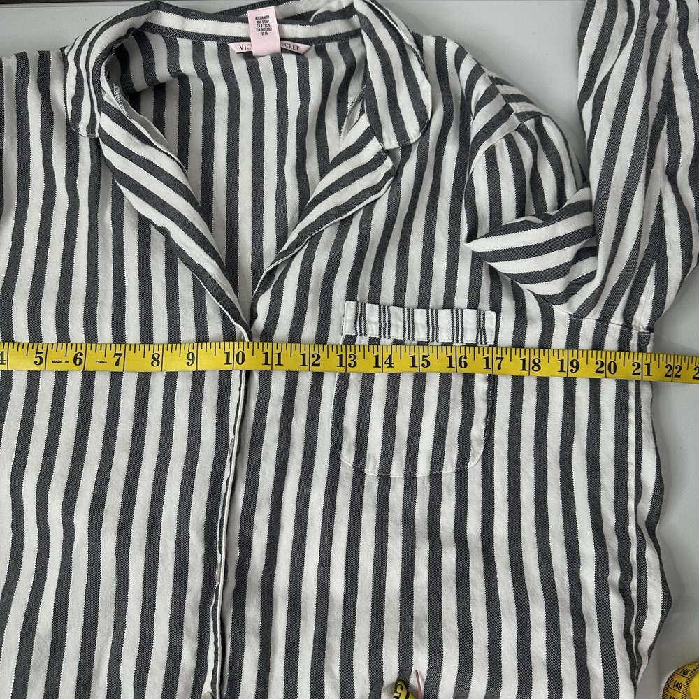 Victorias Secret Pajama Shirt Top Womens Medium White Gray Stripe Soft Button - Picture 10 of 12
